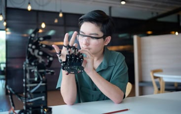 Engineering the Future: WOU Offers Malaysia’s Only Flexible Technology & Engineering Degrees